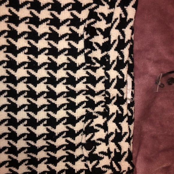 Houndstooth skirt - Picture 2 of 8